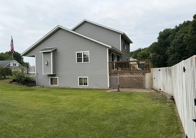 Photo 3 of Single family home for sale at 3221 Fairhaven Dr, Allegan, MI 49010 | MLS# 66026046988 | Listing updated on 2026-09-04