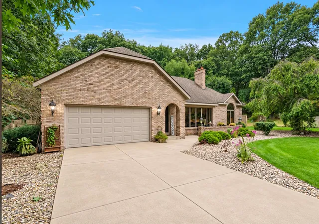 Photo 1 of Sale Pending at 432 N Division Ave, Holland, MI 49424 | MLS# 71026046989 | Listing updated on 2026-09-18