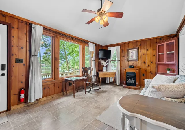 Photo 4 of Single family home for sale at 34120 Hillside Dr, Paw Paw, MI 49079 | MLS# 66026047000 | Listing updated on 2026-09-10