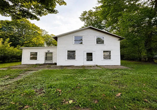 Single family home for sale at 113 S Red Bud Trl N, Buchanan, MI 49107 | MLS# 69026046998