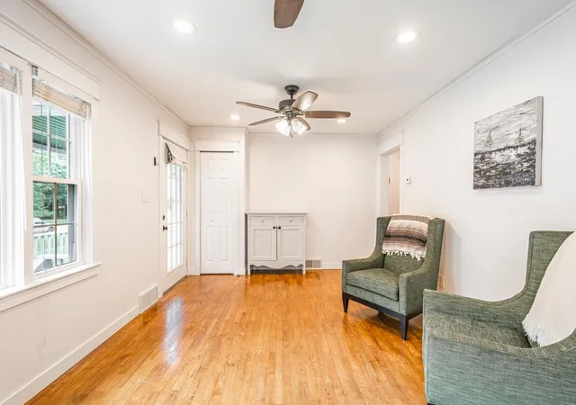 Photo 4 of Single family home for sale at 525 Brewer St, Marshall, MI 49068 | MLS# 64026046997 | Listing updated on 2026-09-10