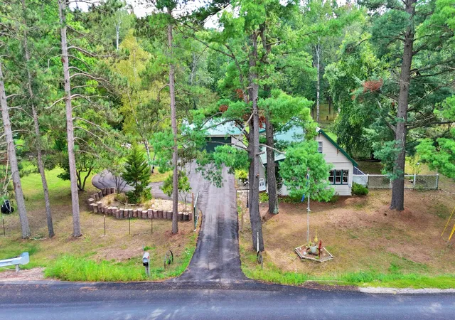 Photo 4 of Single family home for sale at 9871 7 Mile Rd, Stanwood, MI 49346 | MLS# 72026047004 | Listing updated on 2026-09-03