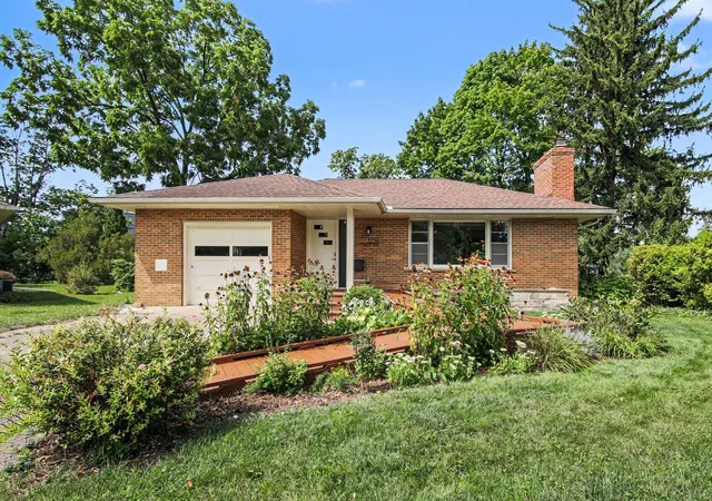 Photo 2 of Single family home for sale at 1234 Clague St, Ann Arbor, MI 48103 | MLS# 81026047010 | Listing updated on 2026-09-10