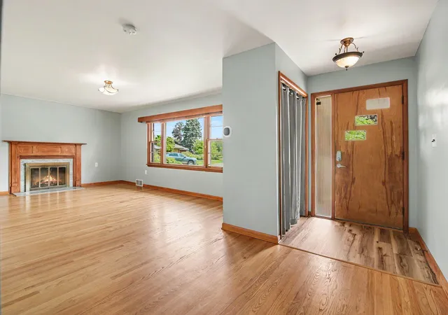 Photo 3 of Single family home for sale at 1234 Clague St, Ann Arbor, MI 48103 | MLS# 81026047010 | Listing updated on 2026-09-10