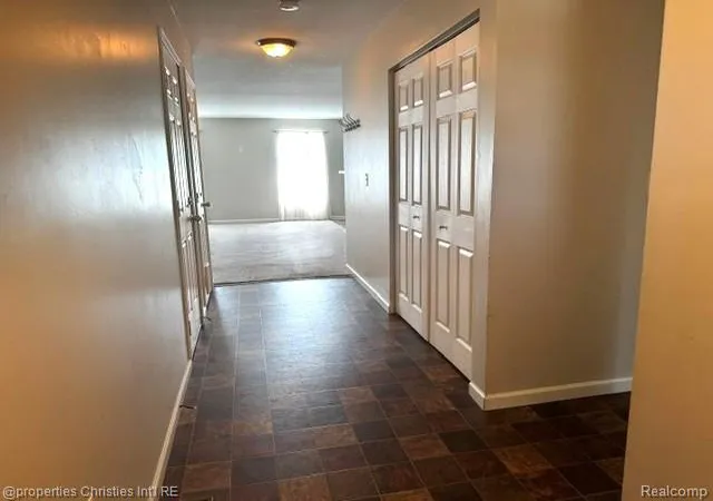 Photo 2 of Single family home for sale at 1892 Elkton Dr, Monroe, MI 48162 | MLS# 20261071248 | Listing updated on 2026-09-17
