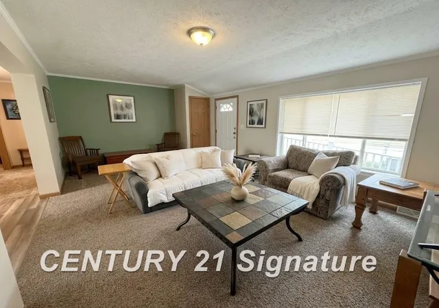 Photo 1 of Single family home for sale at 277 Armstrong Ave, Flushing, MI 48433 | MLS# 5050220781 | Listing updated on 2026-09-13