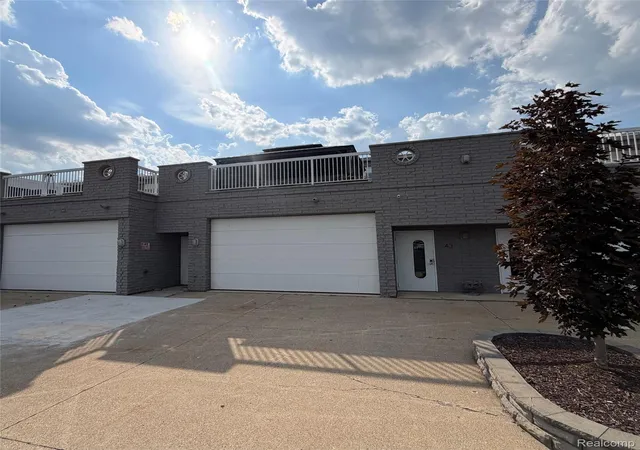 Photo 1 of Condo for sale at 43 Sea Ray Blvd #18, Harrison Township, MI 48045 | MLS# 20261071270 | Listing updated on 2026-09-09