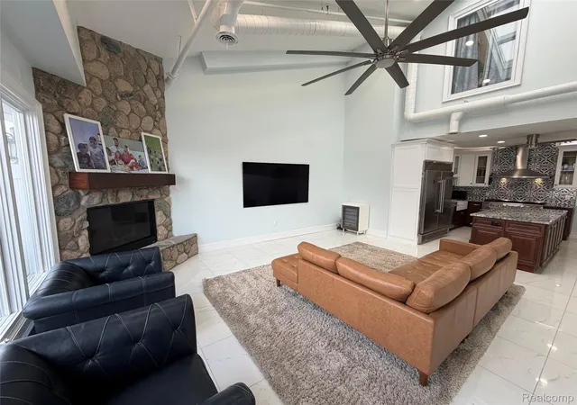 Photo 2 of Condo for sale at 43 Sea Ray Blvd #18, Harrison Township, MI 48045 | MLS# 20261071270 | Listing updated on 2026-09-09
