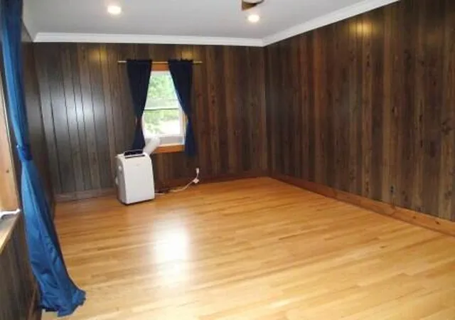 Photo 3 of Single family home for sale at 210 N Staffon St, Ludington, MI 49431 | MLS# 67026047036 | Listing updated on 2026-10-19