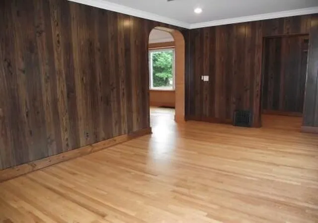 Photo 4 of Single family home for sale at 210 N Staffon St, Ludington, MI 49431 | MLS# 67026047036 | Listing updated on 2026-10-19