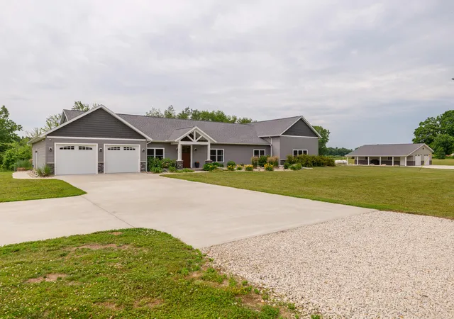 Single family home for sale at 1518 M Dr S, East Leroy, MI 49051 | MLS# 66026047038