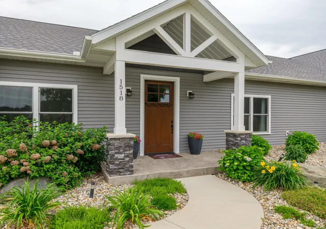 Photo 3 of Single family home for sale at 1518 M Dr S, East Leroy, MI 49051 | MLS# 66026047038 | Listing updated on 2026-09-04