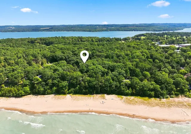 Photo 3 of Single family home for sale at 505 N Main St, Leland, MI 49654 | MLS# 78080073228 | Listing updated on 2026-09-18