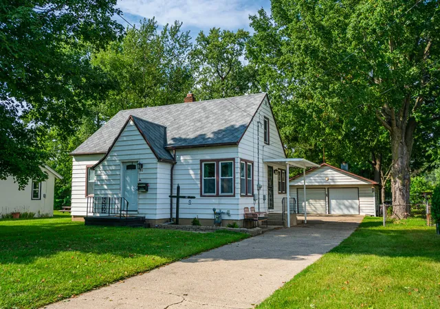 Photo 1 of Sale Pending at 92 Kellogg St, Battle Creek, MI 49037 | MLS# 64026047048 | Listing updated on 2026-09-13