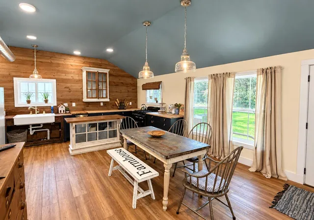 Photo 3 of Single family home for sale at 4159 Riverside Rd, Benton Harbor, MI 49022 | MLS# 69026047052 | Listing updated on 2026-09-15