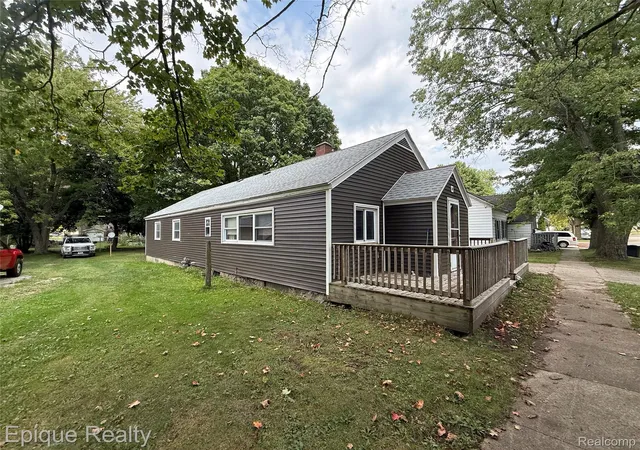 Photo 3 of Single family home for sale at 6327 Houghton St, Cass City, MI 48726 | MLS# 20261071299 | Listing updated on 2026-09-17