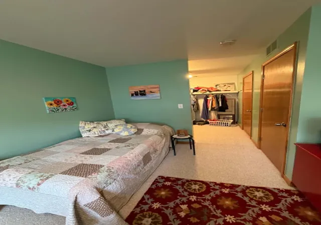 Listing Photo 5 - Condo for sale in building located at 24134 Wedgewood Cir, Warren, MI 48091 - Unit #39