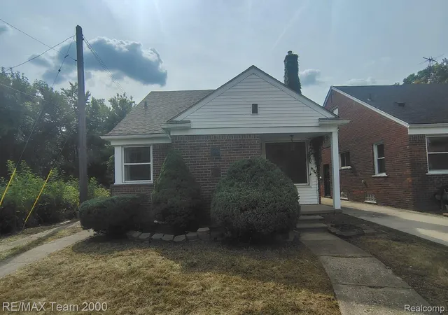 Single family home for sale at 9527 Mettetal St, Detroit, MI 48227 | MLS# 20261071301