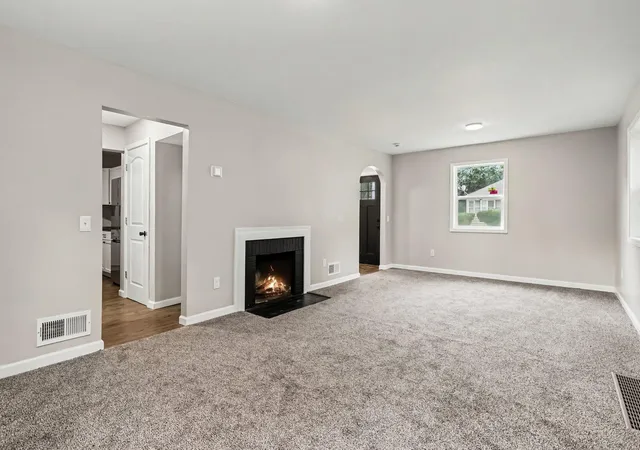 Photo 2 of Single family home for sale at 977 Ogden Ave, Benton Harbor, MI 49022 | MLS# 66026047064 | Listing updated on 2026-09-11