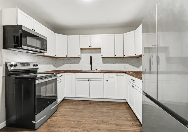 Photo 4 of Single family home for sale at 977 Ogden Ave, Benton Harbor, MI 49022 | MLS# 66026047064 | Listing updated on 2026-09-11