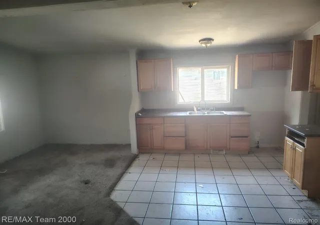 Photo 3 of Single family home for sale at 20890 Ridgemont Rd, Harper Woods, MI 48225 | MLS# 20261071304 | Listing updated on 2026-10-04