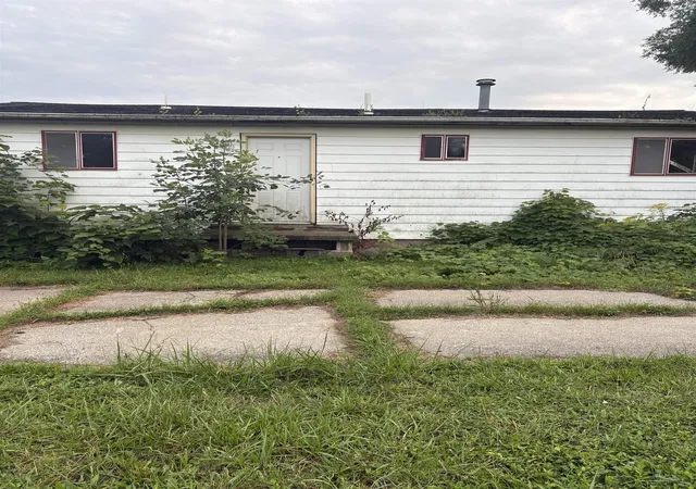 Photo 3 of Single family home for sale at 545 South 10th St, Saginaw, MI 48601 | MLS# 61050220803 | Listing updated on 2026-09-04