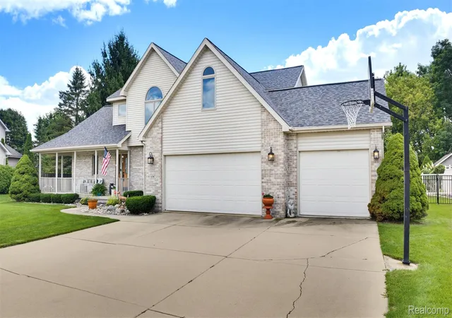 Photo 2 of Single family home for sale at 6367 Boulder Dr, Flushing, MI 48433 | MLS# 20261071314 | Listing updated on 2026-09-08
