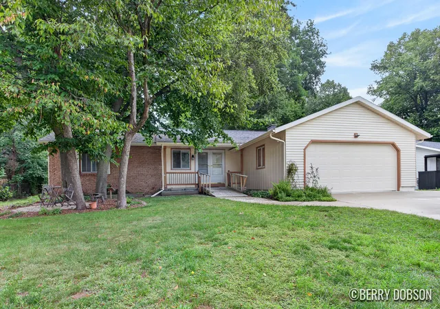 Photo 1 of Single family home for sale at 2217 Highlander Dr Se, Grand Rapids, MI 49508 | MLS# 65026047072 | Listing updated on 2026-09-14