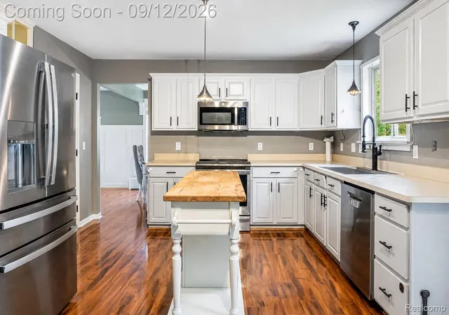 Photo 3 of Single family home for sale at 441 Natanna Dr, Howell, MI 48843 | MLS# 20261071321 | Listing updated on 2026-09-12