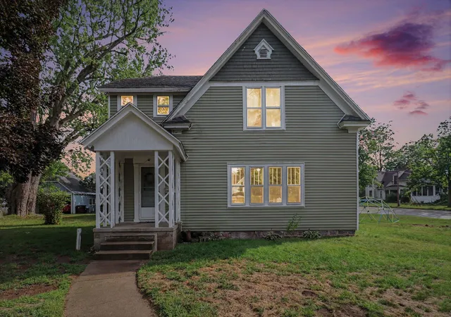 Single family home for sale at 249 Mill St, Big Rapids, MI 49307 | MLS# 72026047085