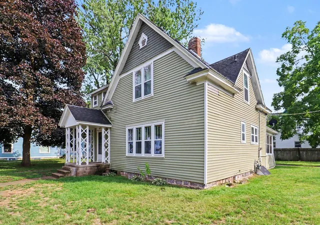 Photo 2 of Single family home for sale at 249 Mill St, Big Rapids, MI 49307 | MLS# 72026047085 | Listing updated on 2026-09-04