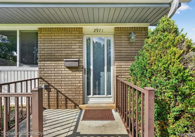 Photo 4 of Single family home for sale at 2971 Briarcliff St, Ann Arbor, MI 48105 | MLS# 20261071325 | Listing updated on 2026-09-09