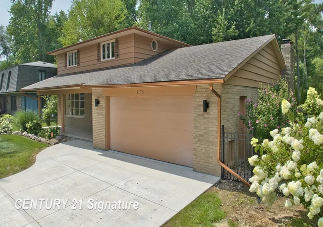 Photo 3 of Single family home for sale at 3175 Delevan Dr, Saginaw, MI 48603 | MLS# 61050220810 | Listing updated on 2026-09-04
