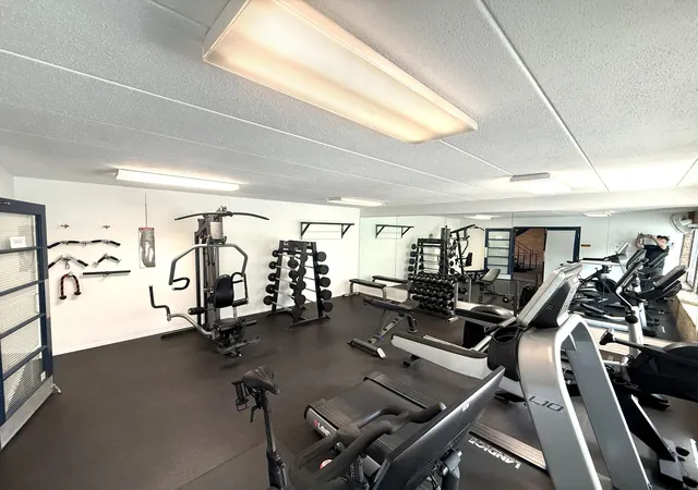 Listing Photo 2 - Condo for sale in building located at 2118 Pauline Blvd, Ann Arbor, MI 48103 - Unit #308