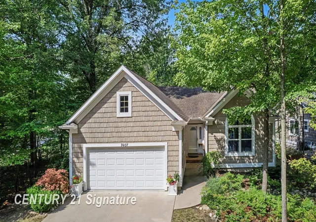 Photo 3 of Condo for sale at 7407 Rock Holw Ln, Midland, MI 48642 | MLS# 61050220812 | Listing updated on 2026-09-08