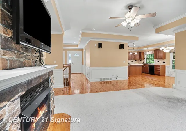 Photo 3 of Condo for sale at 7407 Rock Holw Ln, Midland, MI 48642 | MLS# 61050220812 | Listing updated on 2026-09-08