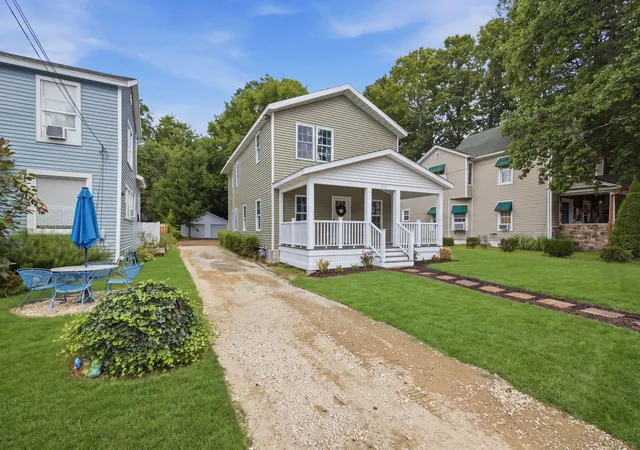 Photo 1 of Single family home for sale at 511 Oak St, Niles, MI 49120 | MLS# 69026047090 | Listing updated on 2026-09-15