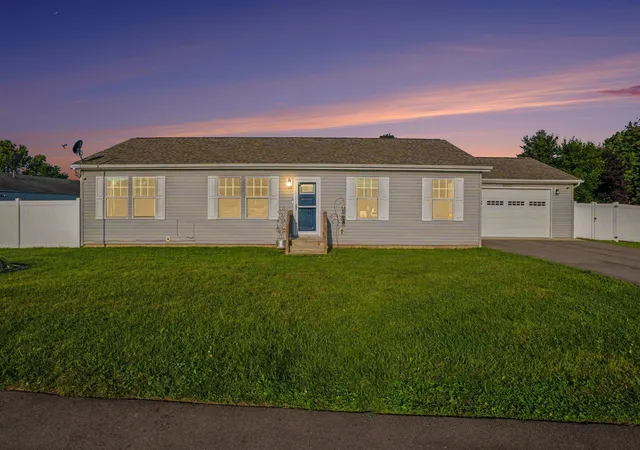 Photo 3 of Single family home for sale at 58062 Park Pl, Dowagiac, MI 49047 | MLS# 69026047101 | Listing updated on 2026-09-14