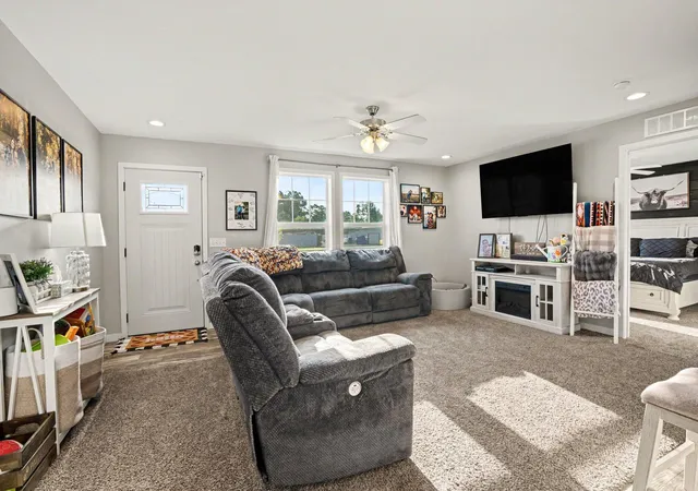 Photo 4 of Single family home for sale at 58062 Park Pl, Dowagiac, MI 49047 | MLS# 69026047101 | Listing updated on 2026-09-14