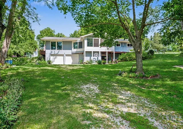 Photo 3 of Single family home for sale at 5953 Pokagon Rd, Berrien Springs, MI 49103 | MLS# 69026047113 | Listing updated on 2026-09-04