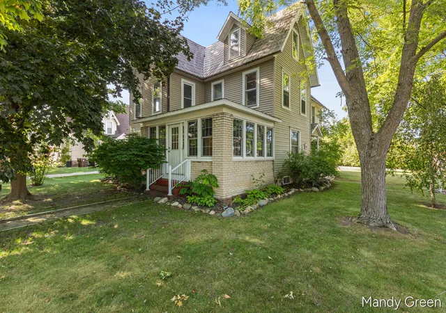 Photo 33 of Single family home for sale at 118 S 2nd Street, Carson City, MI 48811 | MLS# 65026047110 | Listing updated on 2026-10-05