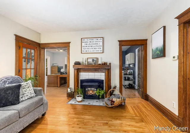 Photo 3 of Single family home for sale at 118 S 2nd Street, Carson City, MI 48811 | MLS# 65026047110 | Listing updated on 2026-10-05