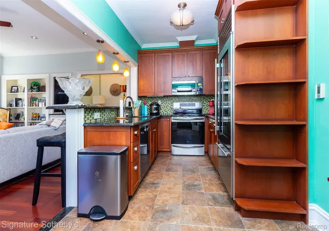 Photo 3 of Condo for sale at 327 Southfield Rd #3BN 7, Birmingham, MI 48009 | MLS# 20261071355 | Listing updated on 2026-10-20