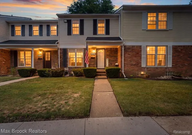 Photo 1 of Condo for sale at 36467 Park Pl Dr #64, Sterling Heights, MI 48310 | MLS# 20261071364 | Listing updated on 2026-09-10