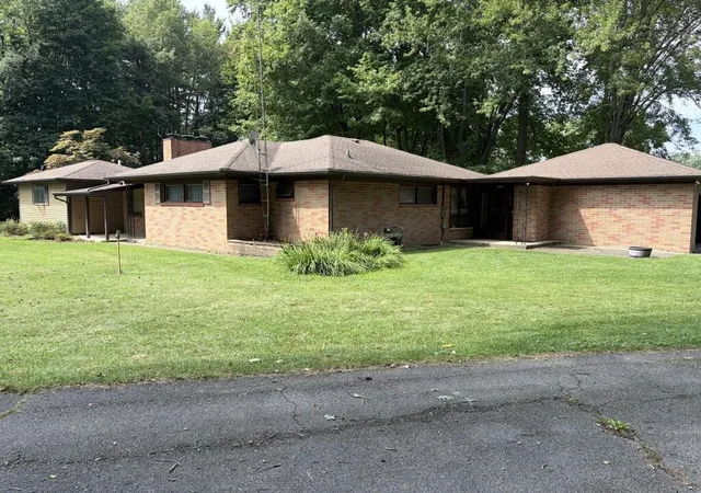 Photo 1 of Sale Pending at 10399 Condit Rd, Albion, MI 49224 | MLS# 53026047126 | Listing updated on 2026-09-07