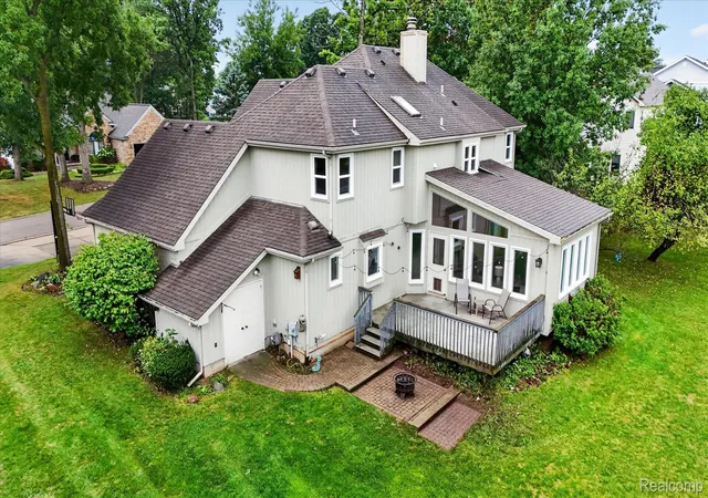 Photo 2 of Single family home for sale at 752 Cambridge Cir, Grand Blanc, MI 48439 | MLS# 20261071379 | Listing updated on 2026-09-12