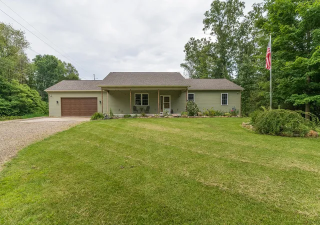 Photo 2 of Single family home for sale at 58505 Co Rd 657, Mattawan, MI 49071 | MLS# 66026047133 | Listing updated on 2026-09-13