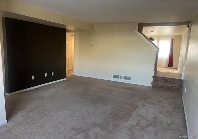 Listing Photo 5 - Condo for sale in building located at 16609th Ter Vlg Dr, Taylor, MI 48180 6141 - Unit #117