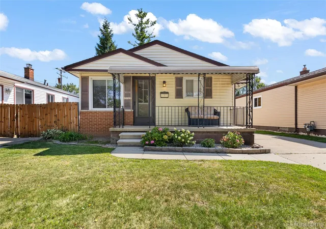Photo 1 of Sale Pending at 13789 Agnes St, Southgate, MI 48195 | MLS# 20261071405 | Listing updated on 2026-09-12