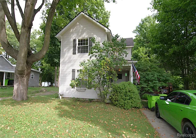 Photo 1 of Single family home for sale at 614 Hickory St, Fenton, MI 48430 | MLS# 20261071408 | Listing updated on 2026-09-14
